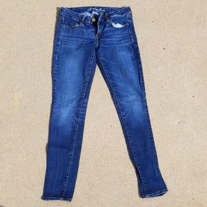 American eagle sz 8 long super streach jeans